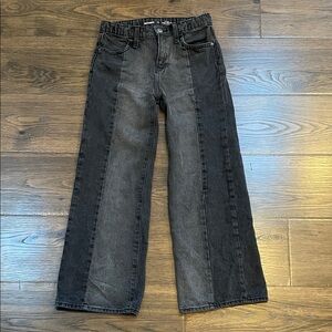 Old Navy Girl’s Two-Tone Relaxed Jeans